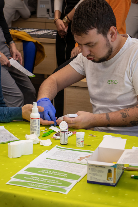 Deň zdravia: Spojenie starostlivosti o seba, o kolektív a rovnováhy medzi zdravím a prácou Deň zdravia: Spojenie starostlivosti o seba, o kolektív a rovnováhy medzi zdravím a prácou