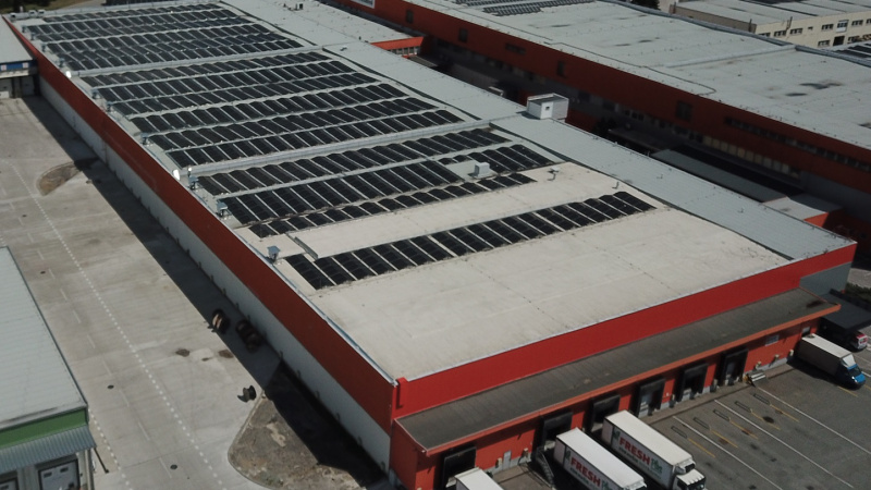 Investujeme do obnoviteľných zdrojov energie Investujeme do obnoviteľných zdrojov energie