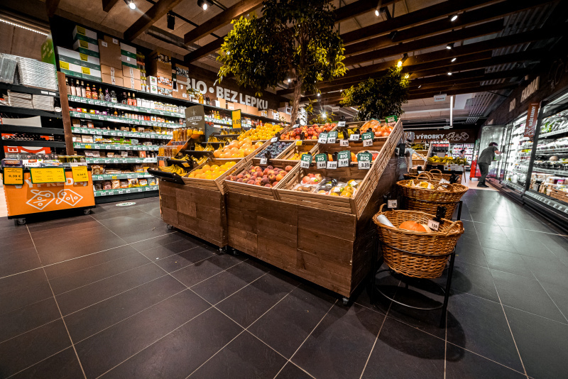 Exteriér a interiér predajne Exteriér a interiér predajne