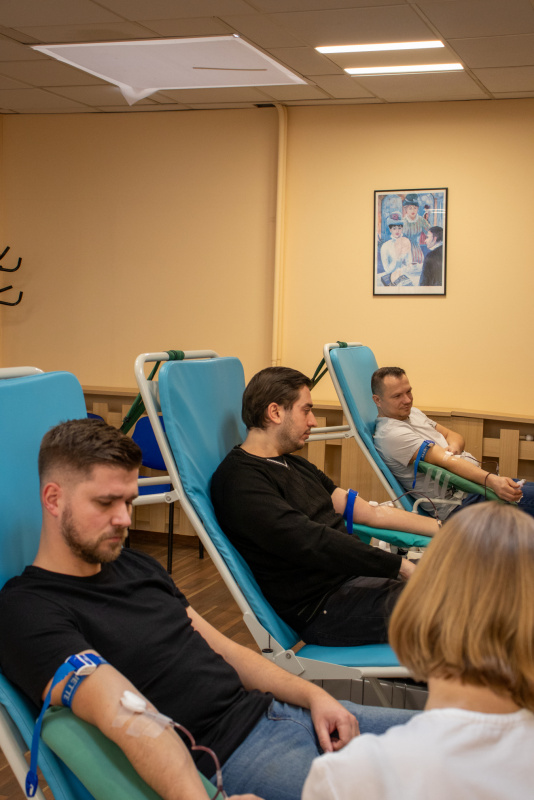 Darovanie krvi ako prejav solidarity Darovanie krvi ako prejav solidarity