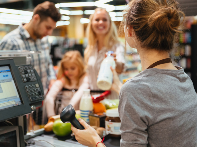 Kuriér - rozvoz nákupov pre maloobchodnú prevádzku Fresh Plus